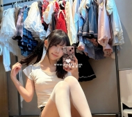 在校學生妹 短期報班 甜美清純的臉蛋 皮膚白皙光滑 手感很好 奶頭敏感 下面毛少 妹妹