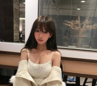 床上十足野性，主動服務你 挑逗到你凍未條~~態度好 可親.摸.舔..水多騷配合度非常高