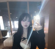 極致水蛇腰丨冷豔御姐丨D乳深溝丨暗黑誘惑丨精緻網紅臉丨綁帶馬甲控